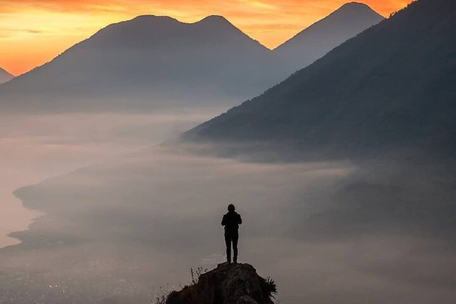 Hike The Indian Nose Peak + Cliff Diving in Lake Atitlan – Tour From Atitlan