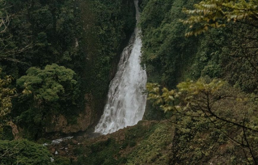 Sacmoc Eco-Park: Immerse yourself in Nature & in its Great Waterfalls – Tour from Coban