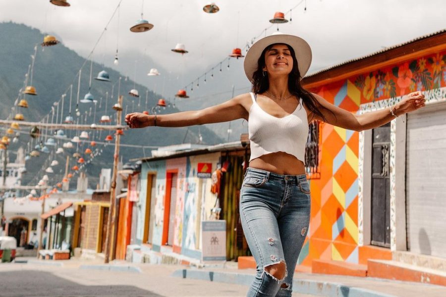 Private Full-Day Tour to Lake Atitlan and 3 Cultural Towns Around