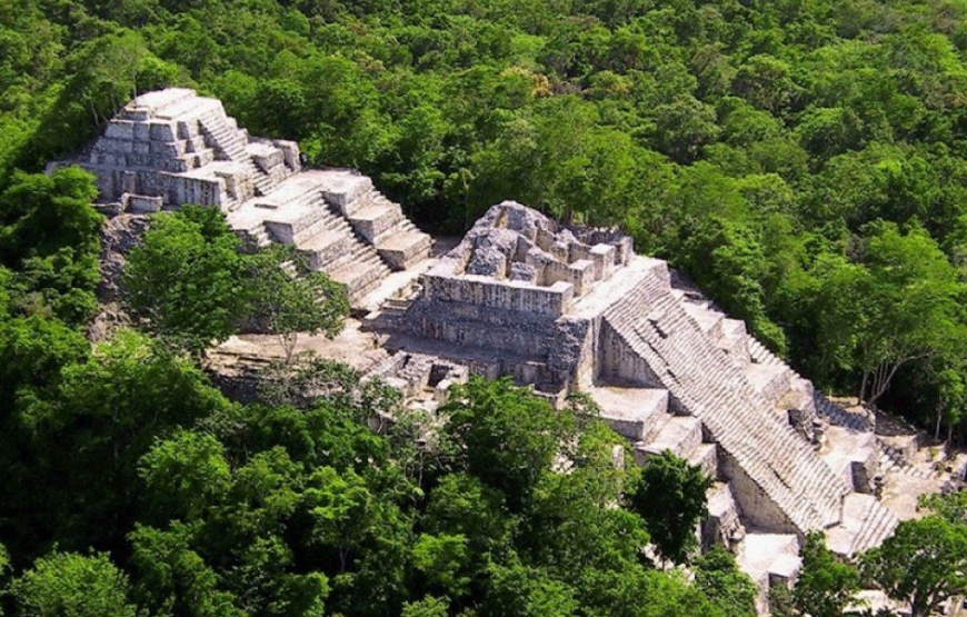 Visit El Mirador & Its Monumental Pyramids – Tour on Helicopter from Flores