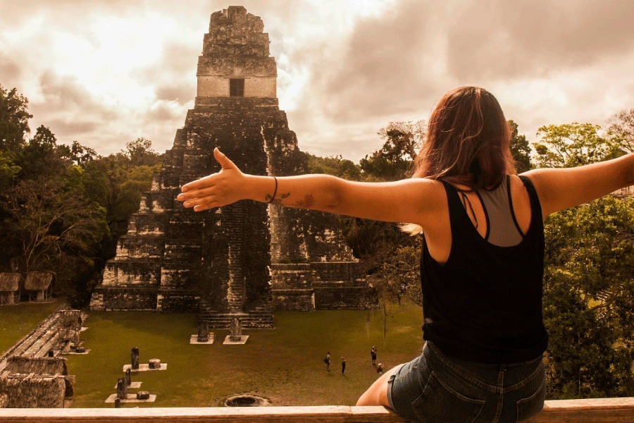 Full-Day Shared Tour to Tikal from Flores Peten with Lunch