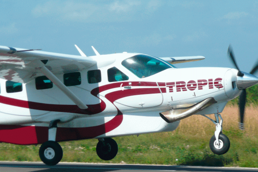 Tikal Shared Experience: Flight + One Day Tour from Antigua