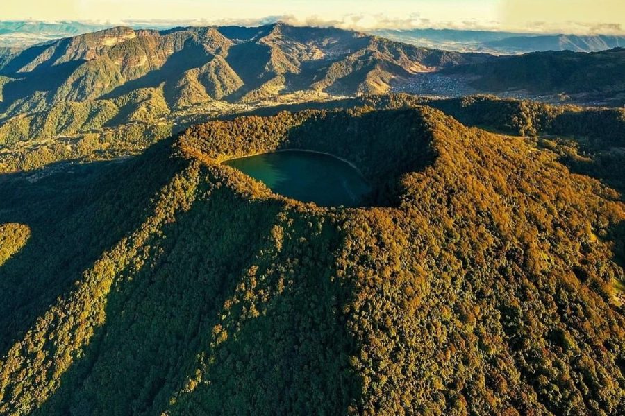 Private Hike to a Sacred Lagoon on a Crater Volcano – Full-Day Tour from Xela