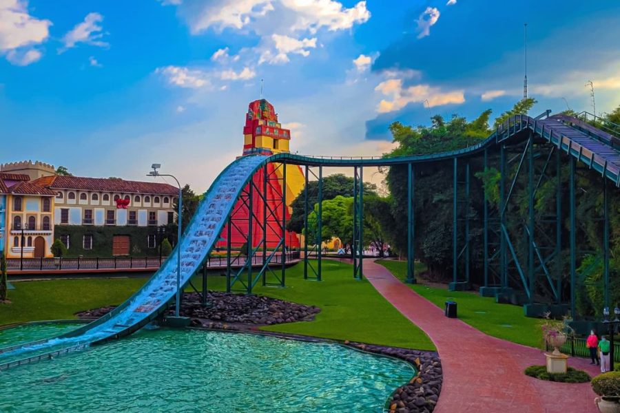 3-days of Magic in the Guatemalan Biggest Amusement Parks on a Private Tour