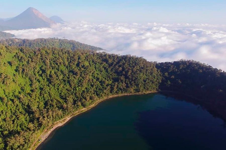 Private Hike to a Sacred Lagoon on a Crater Volcano – Full-Day Tour from Xela