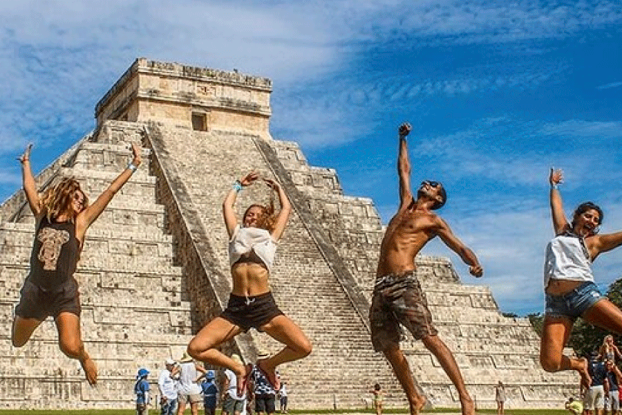 Visit Chichen Itza, a Wonder of the Modern World + Valladolid + Cenote in 1 day