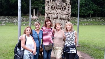 Copan Ruinas Tour + Macaw Mountain Park Visit in One-Day from Copan