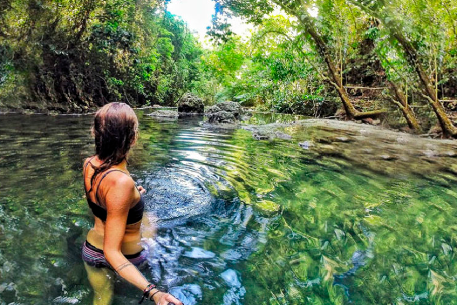 Visit 7 Altars, Livingston, Cocoli River & Playa Blanca in Izabal