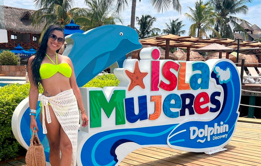 Tropical Bliss: Isla Mujeres & Isla Contoy Getaway in 1 Day