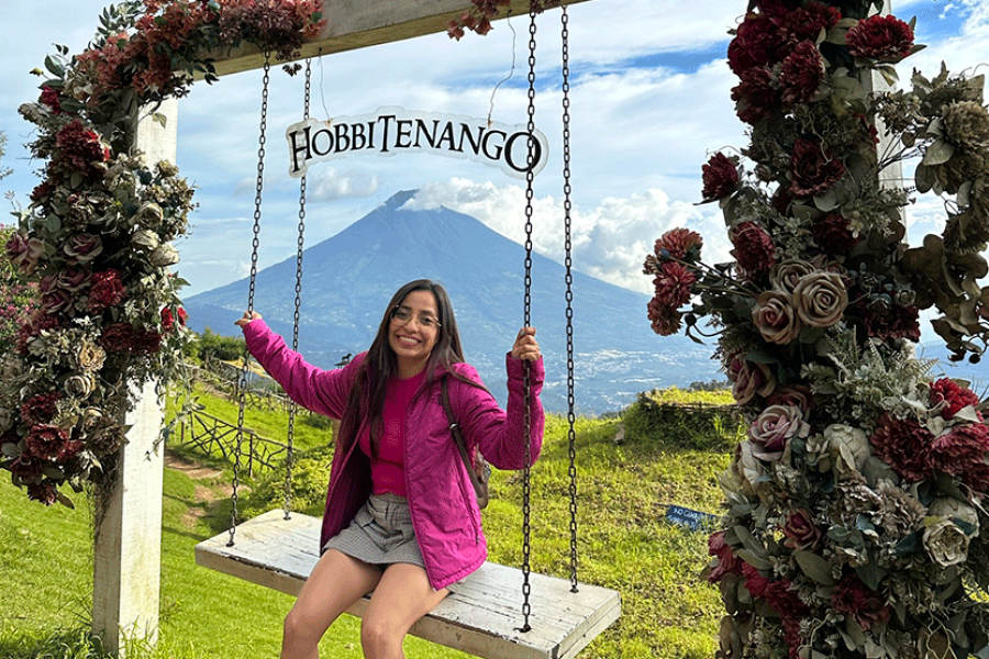 Shared Tour to Hobbitenango & Antigua Guatemala 
