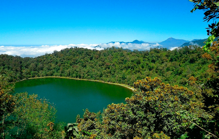 Private Xela Wellness Immersion in Guatemala – Chicabal Volcano option